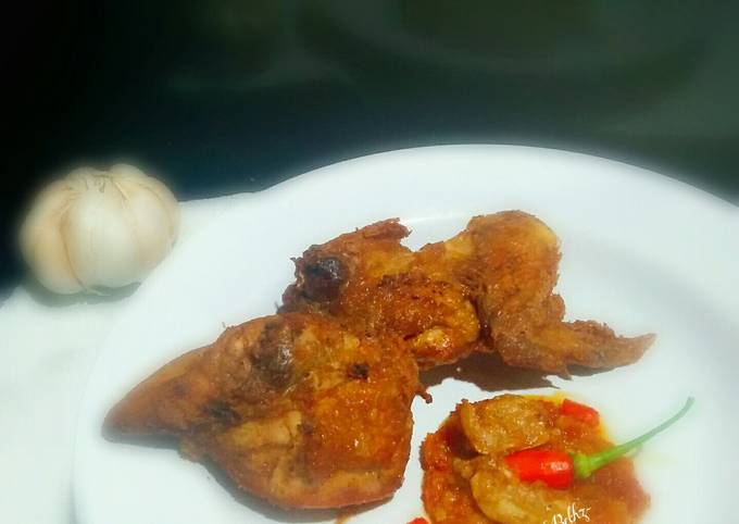 Sayap Ayam Goreng Bawang Putih ala rethz