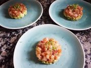 Una foto de tartar de gamba