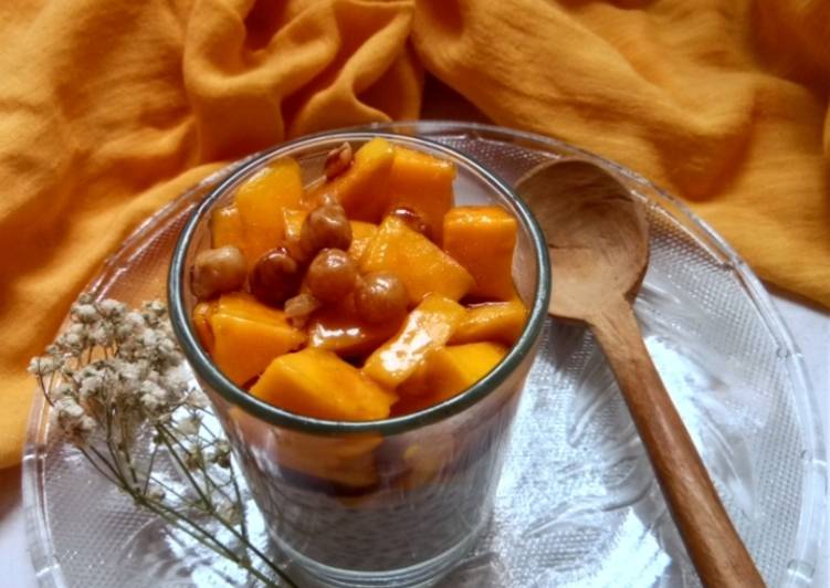 Mangoe chia pudding