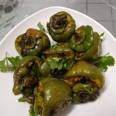 A picture of Stuffed Capsicum.