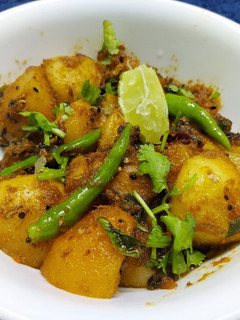 A picture of Achari Aloo.