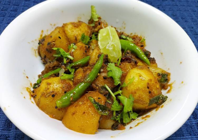 Steps to Prepare Quick Achari Aloo