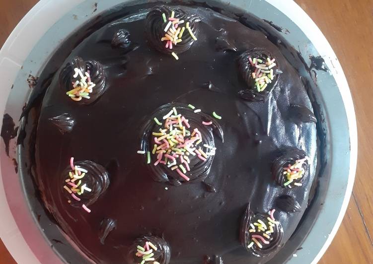 Easiest Way to Prepare Homemade Chocolate truffle cake