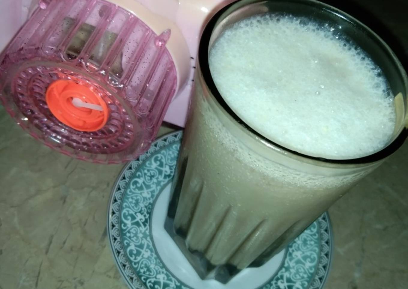 Pista banana milkshake