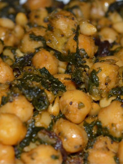 Una foto de Garbanzos con espinacas en 10 minutos