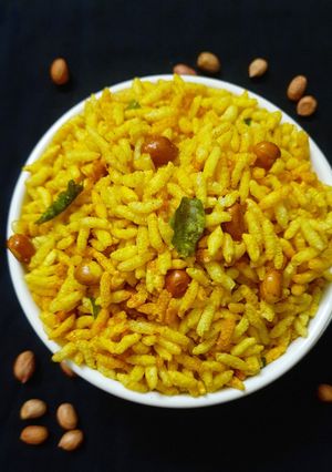 A picture of Puffed rice masala.