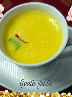 हल्दी वाला दूध (haldi wala doodh recipe in Hindi) रेसिपी मुख्य फोटो