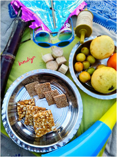 શીંગ અને તલ ની ચીક્કી (Shing Til Chikki Recipe In Gujarati) રેસીપી મુખ્ય ફોટો