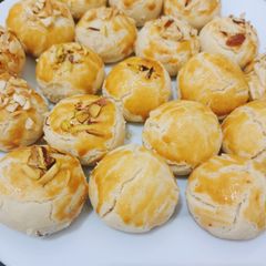 A picture of Naan khatai.