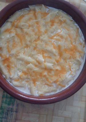 Una foto de Macarrones con Bechamel y Quesos