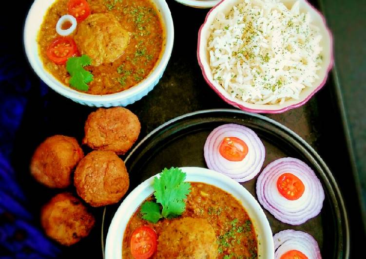 Easiest Way to Make Recipe of Chicken Meatballs Curry