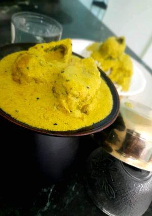 দই ইলিশ মাছের ভাপা (Doi ilish bhapa recipe in Bengali) রেসিপির প্রধান ছবি