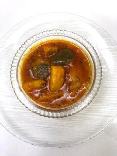 વરા નુ બટાકા રીંગણનુ શાક (Vara Bataka Ringan Shak Recipe In Gujarati) રેસીપી મુખ્ય ફોટો