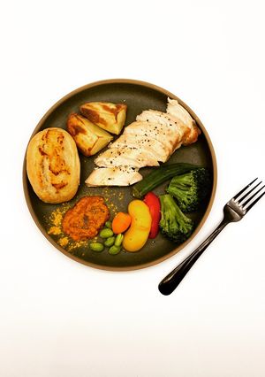 南非秘辣烤雞蔬食麵包拼盤(peri peri烤雞食譜） 的食譜成品照片