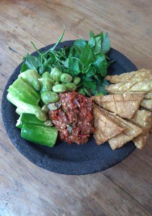 Foto resep Tempe goreng metode marinasi plus sambal terasi