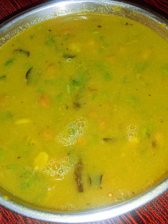 गुजराती दाल (Gujrati Dal recipe in hindi) रेसिपी मुख्य फोटो