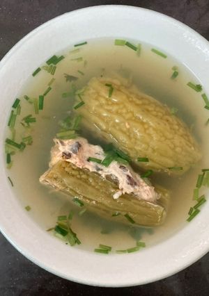 Hình của món Canh khổ qua nhân chả tôm.