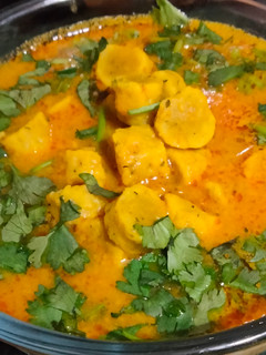 गट्टे की सब्जी (gatte ki sabzi recipe in Hindi) रेसिपी मुख्य फोटो