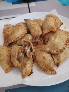 Una foto de Empanadillas de carne y cebolla