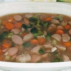 รูปของ Capcay bakso sosis kuah