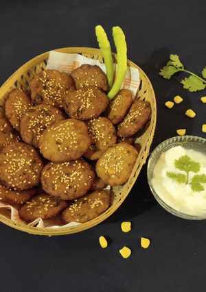 A picture of Jowar corn vada.