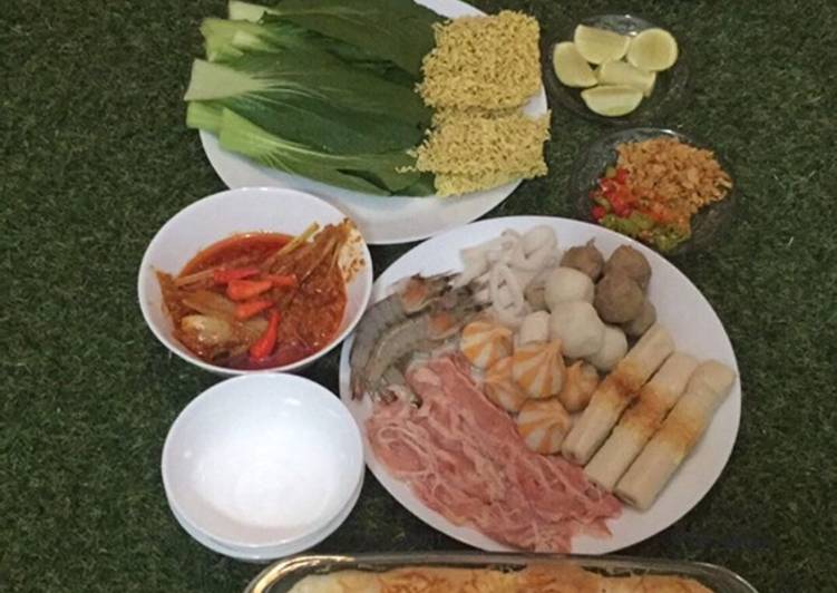 Masakan Unik Tom yam sea food Gurih Mantul