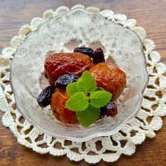 A picture of Dried Organic Apricots Compote.
