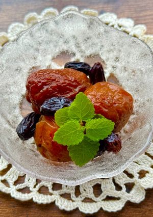 A picture of Dried Organic Apricots Compote.