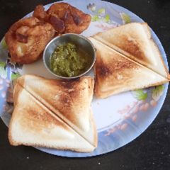 A picture of Easy Recipe Tomato Cucumber Mayonnaise Sandwich.