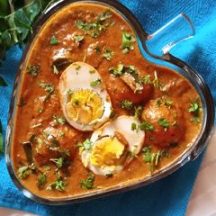 A picture of Egg Masala Curry.
