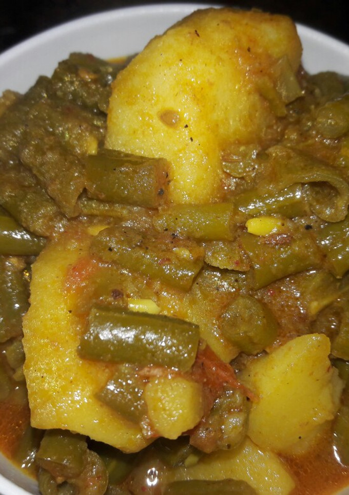 Beans aloo bhaji रेसिपी मुख्य फोटो