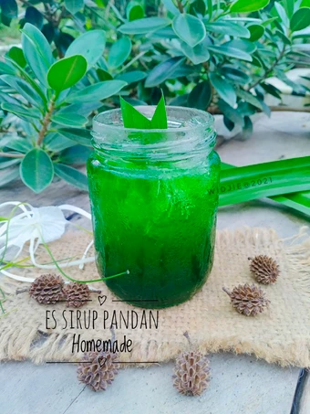Langkah Gampang Menyiapkan Resep Es Sirup Pandan yang Lezat Anti Ribet, Bikin Ngiler