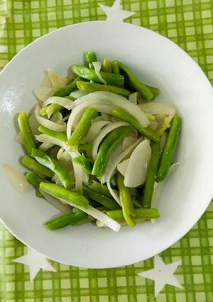 洋蔥炒四季豆 的食譜成品照片