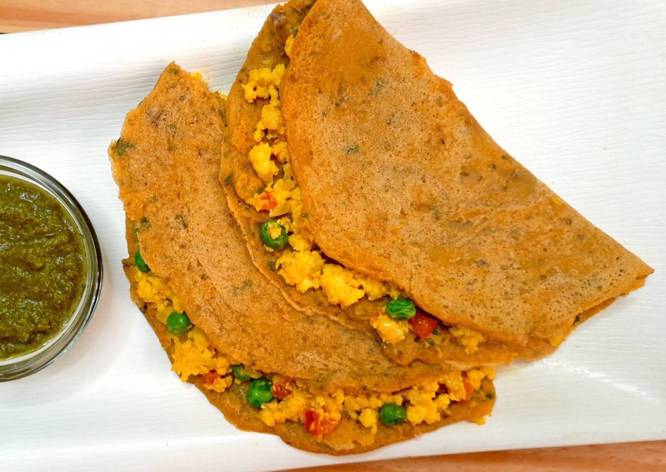 Paneer Stuffed Besan Chilla