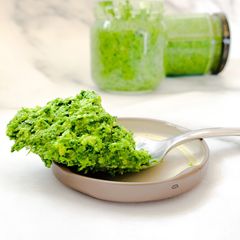 A picture of Wild garlic pesto.