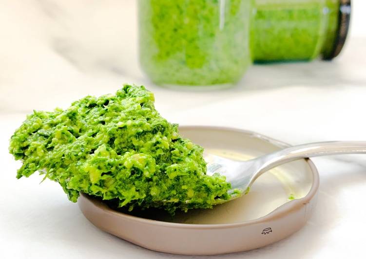 Simple Way to Make Any-night-of-the-week Wild garlic pesto