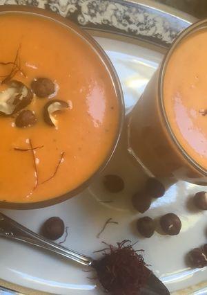 Une photo de Verrines 🍹potimarron 🌶️🥕noisettes 🌰safran
