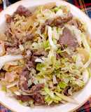 Thịt bò, vó bò xào bắp cải