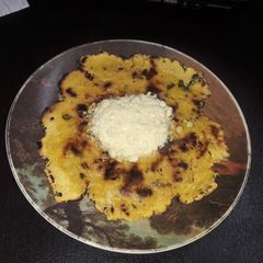 A picture of Makki ki roti.