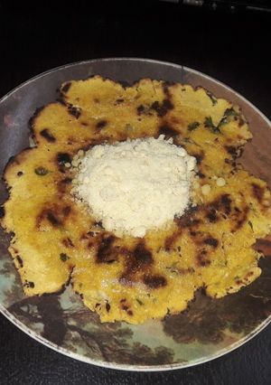 A picture of Makki ki roti.