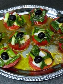 Paradicsom-mozzarella saláta 🍅🧀 recept fotója