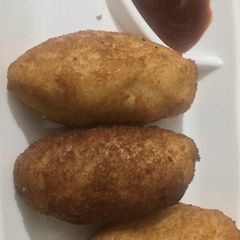 A picture of Bread cutlets.