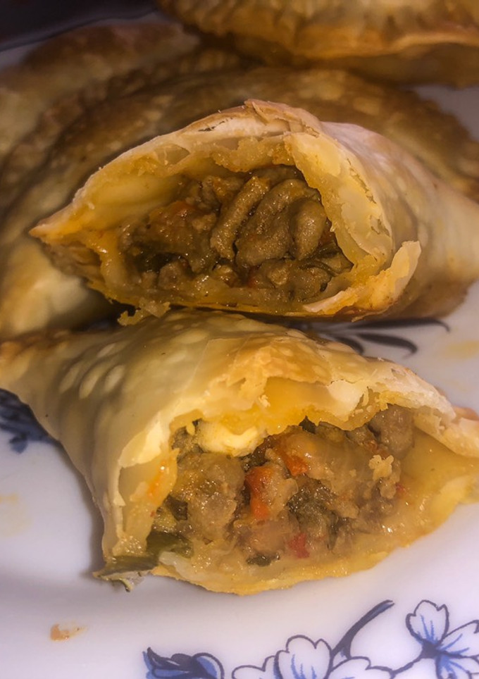 Una foto de Empanadas 🇦🇷criollas saladas!