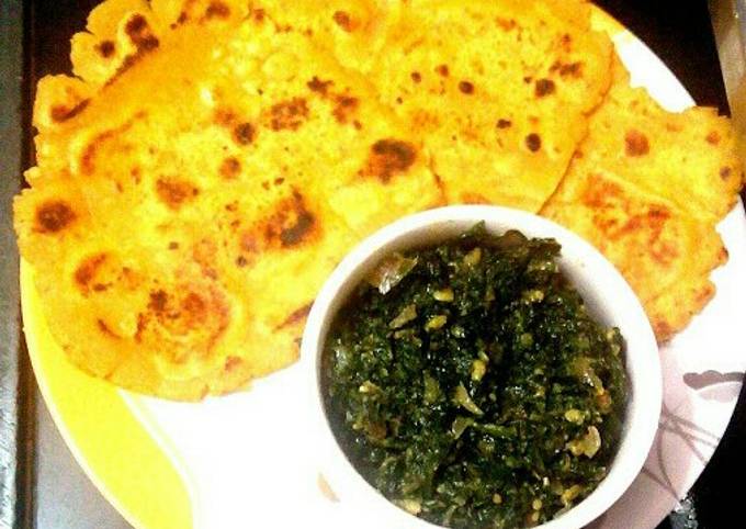 Sarson ka saag with makke ki roti