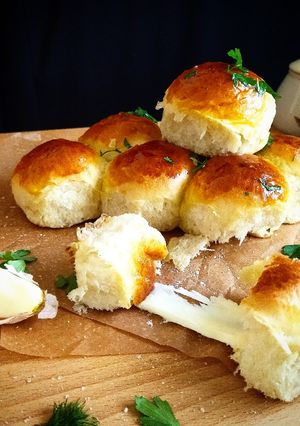 Une photo de Petits pains à l'ail et au mozzarella