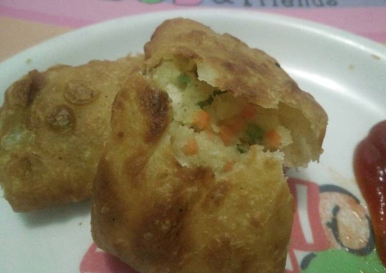 Resep Rogut kentang ayam ft kulit martabak (homemade), Bisa Manjain Lidah