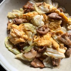 Stir-fried Pork, Cabbage & Egg A picture of Stir-fried Pork, Cabbage & Egg.