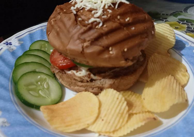 Veggie aloo tikki burger