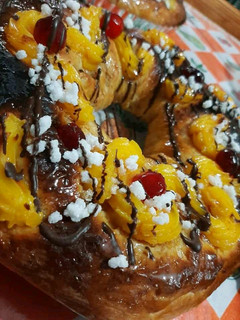 Una foto de Rosca de Pascua económica