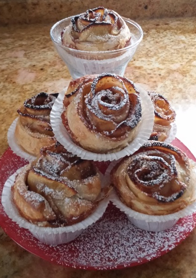 Una foto de Rosas de hojaldre y manzana